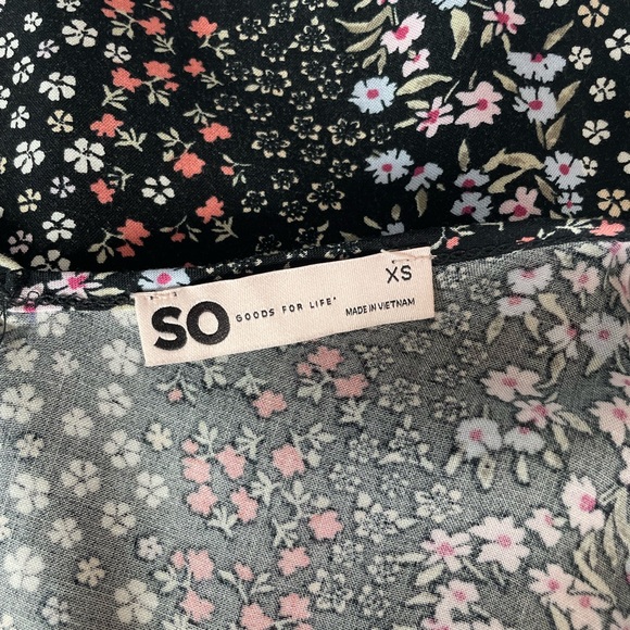 SO Goods For Life Black Floral Flowy Tank Top - XS - Picture 5 of 5
